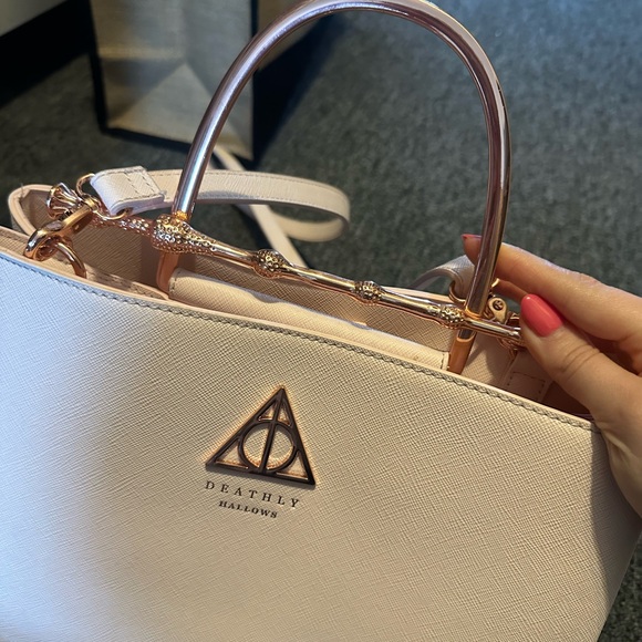 Loungefly Harry Potter Deathly Hollows Elder Wand Handbag. Great Condition - Picture 2 of 6